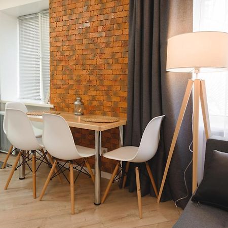 M&M Apartment Sumi Dış mekan fotoğraf